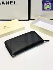 【今日WTO】Burberry バーバリー 新作ハンドポーチ 原版牛皮使用、多ポケットで大容量を実現-WTO輸入2-LKB56