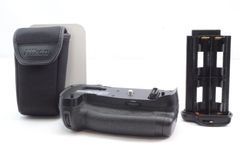 Nikon ニコン マルチパワーバッテリーパック MB-D17