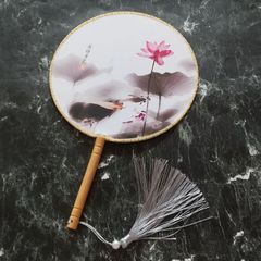 華流 中国風 布うちわ タッセル付き 蓮の花