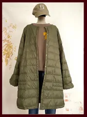 新品  軽量 ハイブリッドダウンロングコート ノーカラー 軽量ウルトラライトダウン/カーキグリーン/M