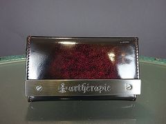 【未使用・新品】【公式正規取扱い】アルセラピィ(artherapie)正規取扱店 キーケース『メタルプレート』(BORDEAUX×ガンメタプレート)