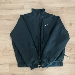 新品★NIKE★ナイキ★ナイロンジャンパー★ナイロンジャケット★ソロ スウッシュ NIKE AS M NK SOLO SWSH PUFFER MIDNIGHT NAVY/WHITE 23HO-I