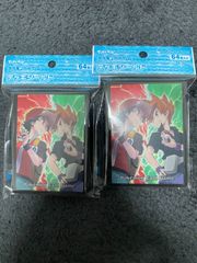 レッド&グリーン　カードスリーブ2個