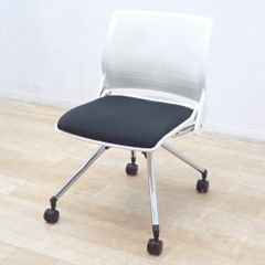 オカムラ クリール 9317WR F013 ミーティングチェア キャスター ネスティング ブラック 椅子 軽量 コンパクト EG18858 中古オフィス家具