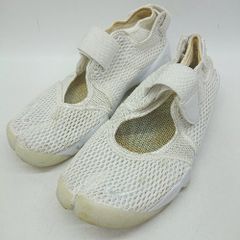 ◇ Θ NIKE ナイキ 足袋デザイン ローカット スニーカー シューズ サイズ25 ホワイト系 レディース E 【1507080005448】