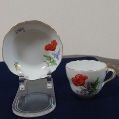 美品マイセン 金彩ベーシックフラワー柄デミタス カップ 美品マイセン 金彩ベーシックフラワー柄デミタス カップ
