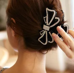 ラスト2点　きらきら　リボン　ヘアクリップ　オシャレ　レディース