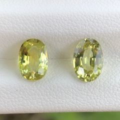 天然非加熱　クリソベリル　ルース　ペアForピアス　1.41ctと1.16ct　煌めく　Greenish yellow　美発色　ミャンマー産　原産地鑑別書付き