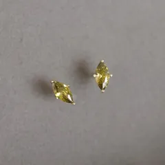 618 ピアス　オリーブグリーン　ジルコニア　シルバー925 18kコーティング