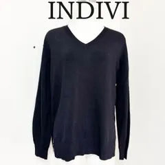 INDIVI インディヴィ レディース ニット セーター 洗える　スリット入り　長袖 Vネック レーヨン 黒 ブラック 無地 38号 M 美品 上品 きれいめ シンプル おしゃれ 秋冬 トップス