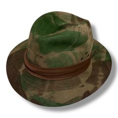 Item thumbnail for item 182f5000-f1aa-449e-a0b6-f402b166b17a