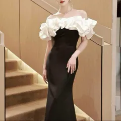 胸元のフリルの綺麗なマーメイドドレス?.?
