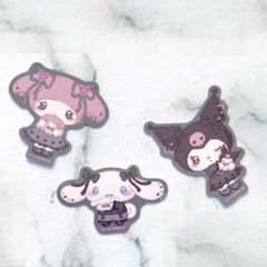 クロミ サンリオ ステッカー KUROMI シール SANRIO My Melody シナモロール シナモン クロミちゃん 地雷系 ぴえん ロリータ  量産型 メロクロ うるうるハート 真夜中のメロクロ うるきゅん サンリオキャラクターズ スマホシール スマホ - メルカリ