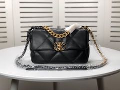 CHANEL シャネル ショルダーバッグ