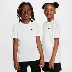 ナイキ 半袖 Tシャツ キッズ 130-160cm 子供服 NIKE レジェンド ジュニア Dri-FIT TEE｜子ども用 白T スポーツTシャツ 半袖シャツ 男の子 女の子 キッズウェア スポーティ 子供用Tシャツ nike スポーツ/FZ5198-100