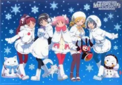 【中古】ポスター(アニメ) 描き下ろしA3クリアポスター 集合(5人/白コート) 「劇場版 魔法少女まどか☆マギカ[新編]叛逆の物語」 第66回さっぽろ雪まつりグッズ ローソン限定