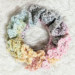 ♡ハンドメイド♡ヘアゴム シュシュ ヘアアクセサリー マーブル毛糸 毛糸 ボリューム 大きい 可愛い １点物 プレゼント グレー ピンク ブルー イエロー マルチカラー