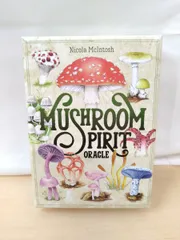 Mushroom Spirit Oracle　マッシュルームスピリットオラクル　(英語版説明書付／日本語訳なし)【オラクルカード】