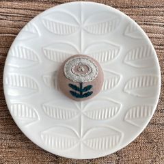刺繍【ヘアゴム】【ポニーフック】【ブローチ】選べるパーツ　no.48