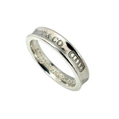 CHANEL ココマーク ヴィンテージ アロー ブローチ 93p ♡美品♡ CHANEL ココマーク ヴィンテージ アロー ブローチ 93p ♡美品