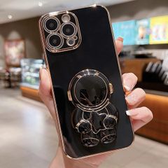 iPhone13Pro スマホケース　宇宙飛行士　スタンド　ブラック　ユニーク