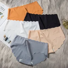 シームレス ショーツ シームレスショーツ レディース 下着 無縫製 スカラップ 深め ストレスフリー パンツ パンティ シンプル おしゃれ 伸縮性 響かない スポーツ 薄型 女性用 ノーマル 無地 スタンダード seamless サラッと快適 ノンストレス 女