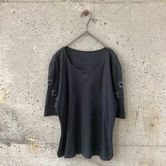 伊太利屋ブラック花袖トップス