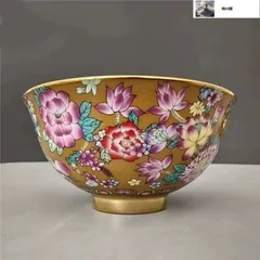 黄地琺瑯彩賞瓶 装飾品 花瓶 収集品 美品 景徳鎮 陶磁器 工芸品 美術品 置物 黄地琺瑯彩賞瓶 装飾品 花瓶 収集品 美品 景徳鎮
