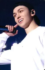 【中古】コレクションカード(男性) SEVENTEEN/VERNON(バーノン)/ライブフォト・裏面黒/Blu-ray「SEVENTEEN WORLD TOUR [BE THE SUN] JAPAN」フォトカード