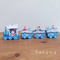 木製オーナメント　雪だるまの汽車