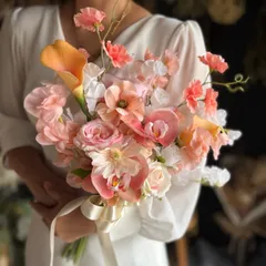 アプリコット×ホワイトクラッチブーケ☆ブートニア