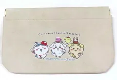 【中古】バッグ ちいかわ＆ハチワレ＆うさぎ スリムポーチ  「ちいかわ なんか小さくてかわいいやつ×サンリオキャラクターズ」 ノベルティ
