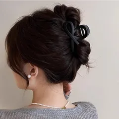 新品 Briskyjp ヘアクリップ 小さめ 8cm しっかりとまる クリップ バンスクリップ ヘアアクセサリー お風呂 バナナクリップ 大人向け 韓風 シンプル オフィス レディース 可愛い 髪留め 髪飾り PC樹脂 軽量 マット黒い