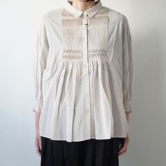 美品】toujours トゥジュー パフスリーブピンタックブラウス - メルカリ
