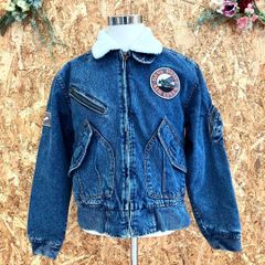 Item thumbnail for item 7572dbdf-51b0-41c5-b08e-73523a48479b