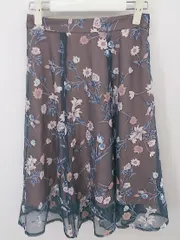 ◇ Fabulous Angela 花柄 レース ウエストゴム 膝下丈 フレア スカート サイズF ネイビー ピンク系 レディース P  【中古】 【1209300010057】