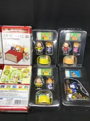 C3【美品】スヌーピの世界2 フィギュア　ピーナッツ　4Pのサムネイル