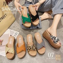 Item thumbnail for item 2ae25ea7-43e0-41c9-a22d-d740cdedc3d6