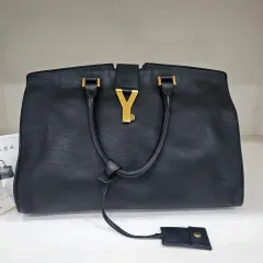 YVES SAINT LAURENT(イヴ・サンローラン) ニュー カバス トートバッグ ミディアムのサムネイル