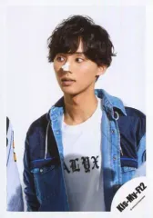 【中古】生写真(ジャニーズ) Kis-My-Ft2/藤ヶ谷太輔/バストアップ・衣装紺白・顔にクリーム/アルバム「Yummy!!」ジャケ写撮影オフショット/公式生写真