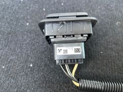 PRIUS プリウス(MXWH60) 60系　100V コンセント　中古