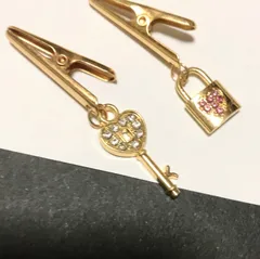 1306 キー　袂留め　キラキラ　金　ラインストーン　袂クリップ　長襦袢　肌襦袢　着物　お稽古のサムネイル
