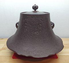 送料込【逢絢亭・新品】茶道具 茶碗 京焼 仁清写 扇面に花菖蒲の図 廣田嵩花 送料込【逢絢亭・新品】茶道具 茶碗 京焼 仁清写 扇面に花菖蒲の