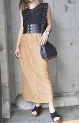 Crochet Lace Slit Long Skirt (camel)のサムネイル