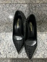 2025年最新】yves saint laurent スタッズパンプスの人気