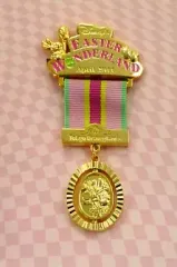 【中古】バッジ・ピンズ(キャラクター) ミニー イースターバッジ(4月) 「エッグハント・イン・東京ディズニーランド2011」 エキスパートコース賞品