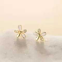 1827 フラワー ピアス　ジルコニア　エナメル　花　かわいい　花びら