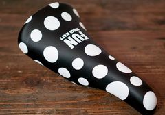 FUN DOT Saddle