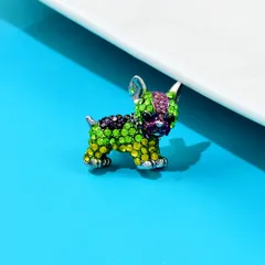 ワンちゃん ブローチ パープル キラキラ マルチカラー おしゃれ かわいい ユニセックス 犬 動物 アニマル ペット 小ぶり ギフト 贈り物 新品