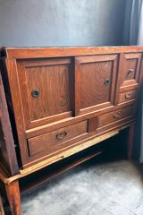 レトロ】古家具 和箪笥 茶箪笥 富士山透かし彫り 昭和レトロ - メルカリ